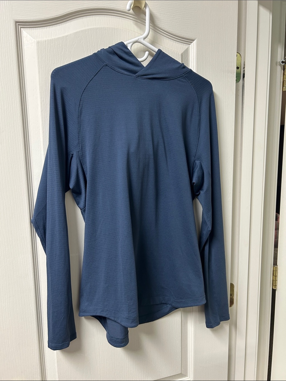 lululemon athletica License to Train Iron Blue Long-Sleeve Hooded Top